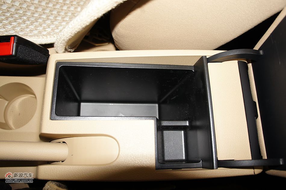 2011款大众途安1.4TSI手动智尚版