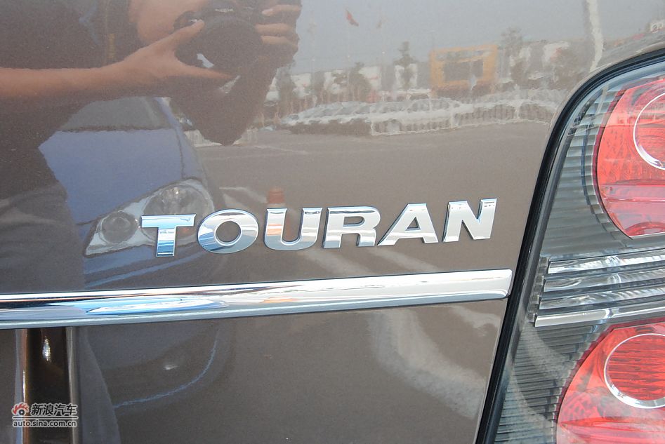 2011款大众途安1.4TSI自动智臻版