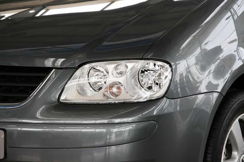 上海大众途安前大灯