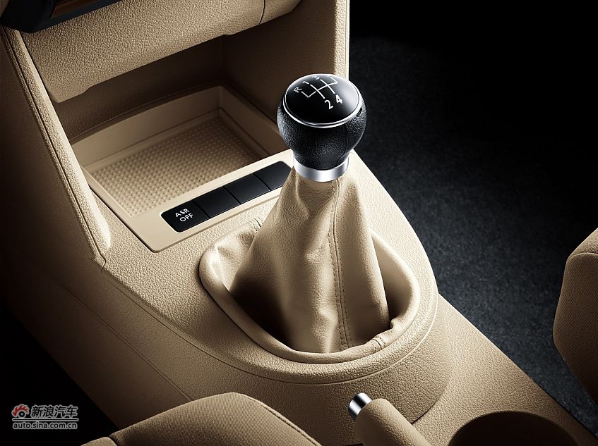 2011款大众途安内饰