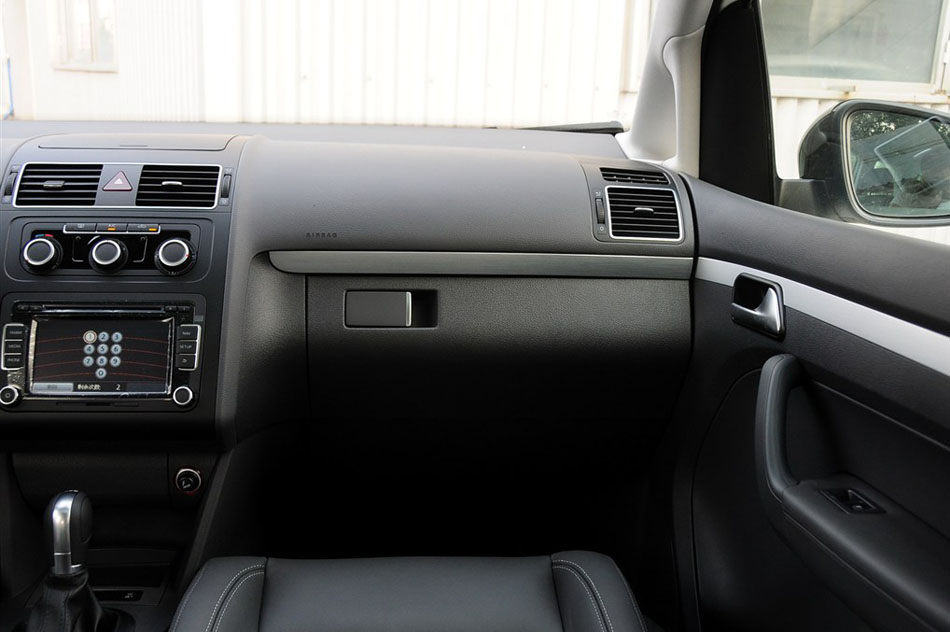 2015款 1.4T 自动30周年纪念版 内饰