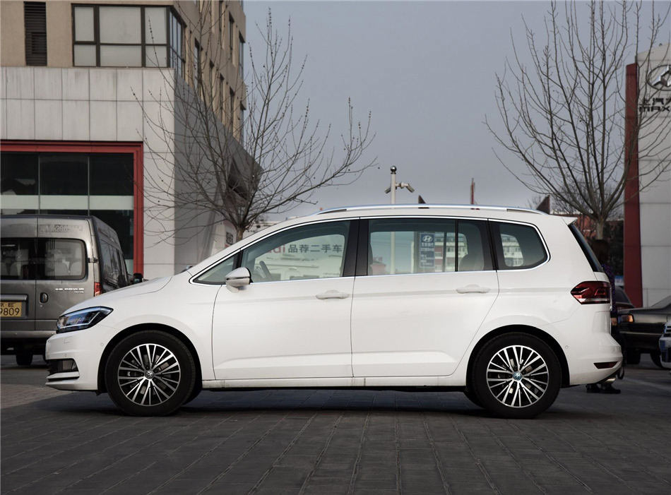 2016款 途安L 280TSI 自动豪华版