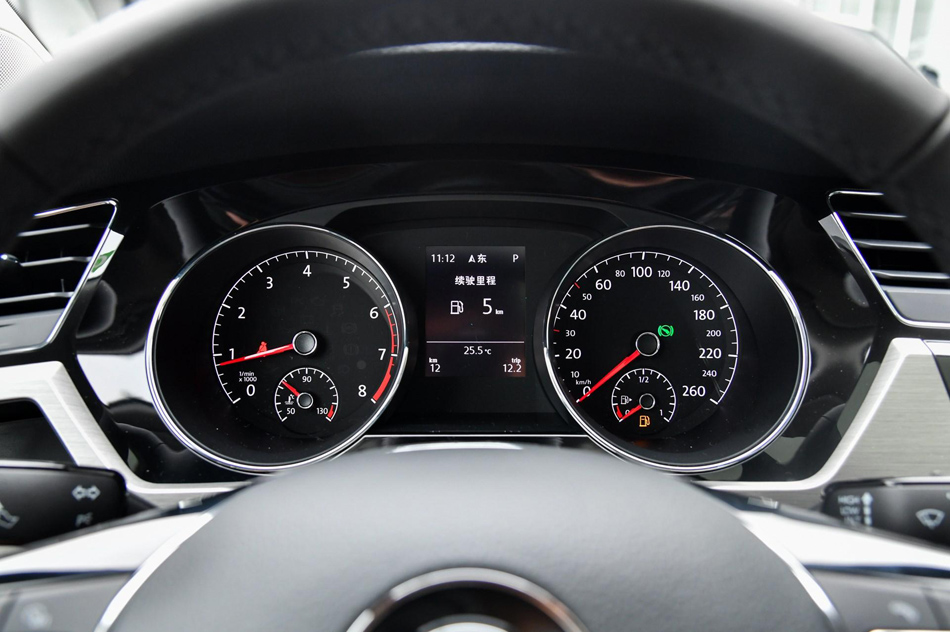 2018款 途安L 280TSI 拓界版 6座 内饰