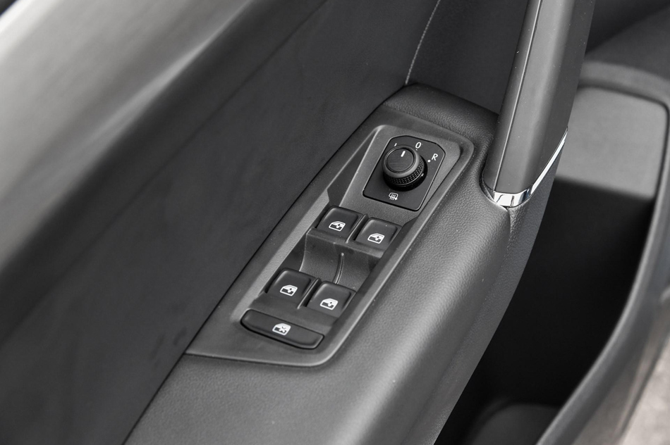 2018款 途安L 280TSI 拓界版 6座 座椅空间