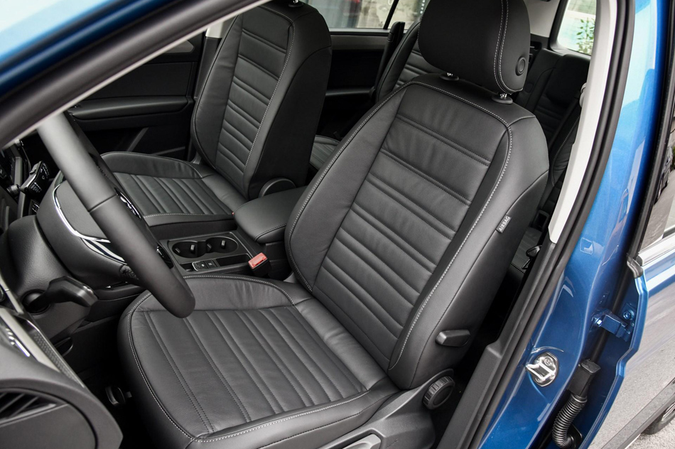 2018款 途安L 280TSI 拓界版 6座 座椅空间