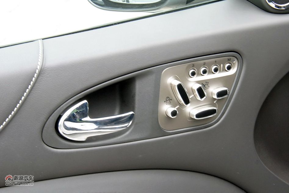 2009款全新捷豹XKR双门跑车