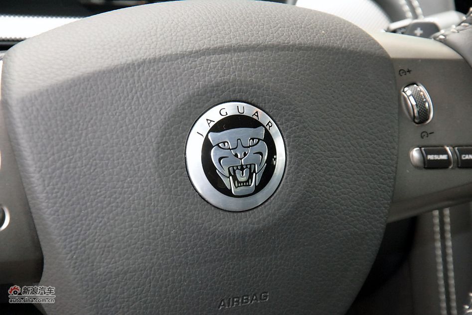 2009款全新捷豹XKR双门跑车