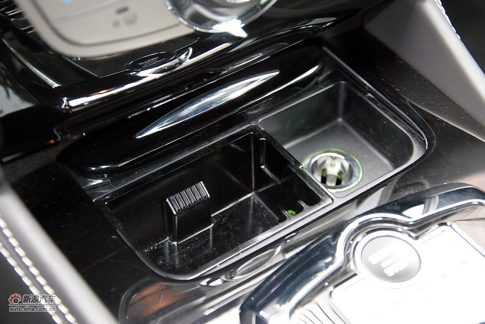 2009款全新捷豹XKR双门跑车