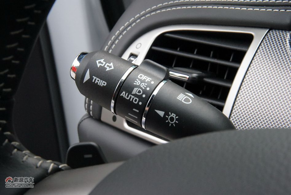 2009款全新捷豹XKR双门跑车