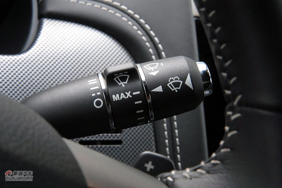 2009款全新捷豹XKR双门跑车