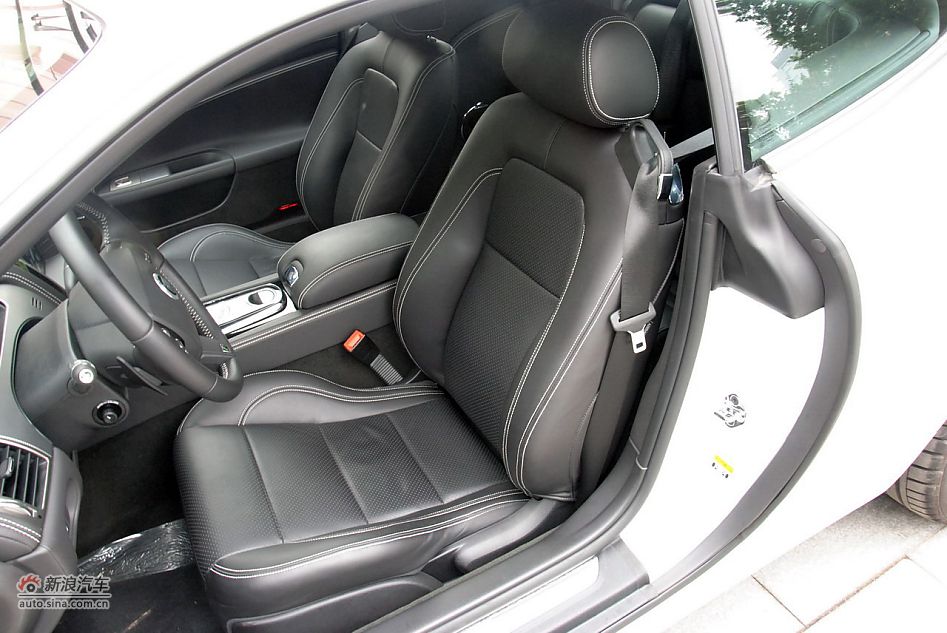 2009款全新捷豹XKR双门跑车