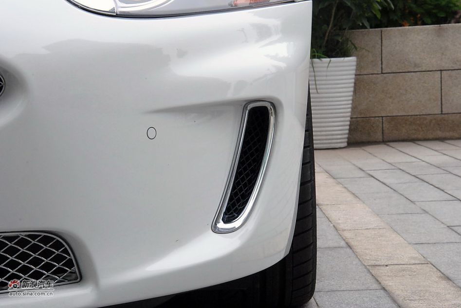 2009款全新捷豹XKR双门跑车