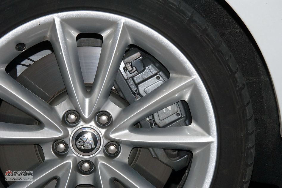 2009款全新捷豹XKR双门跑车