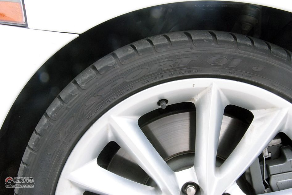 2009款全新捷豹XKR双门跑车