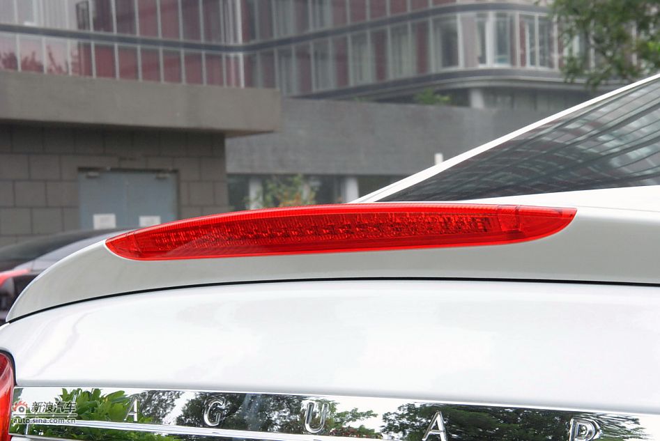 2009款全新捷豹XKR双门跑车