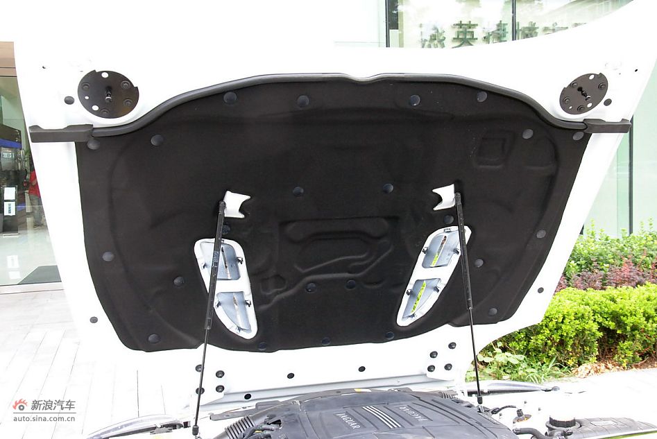 2009款全新捷豹XKR双门跑车