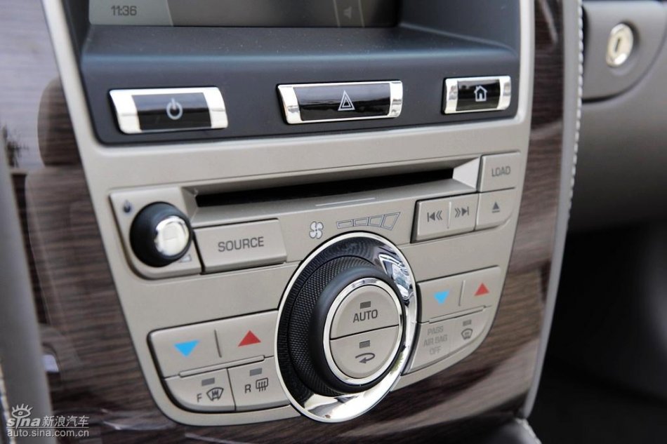 捷豹XKR内饰图片