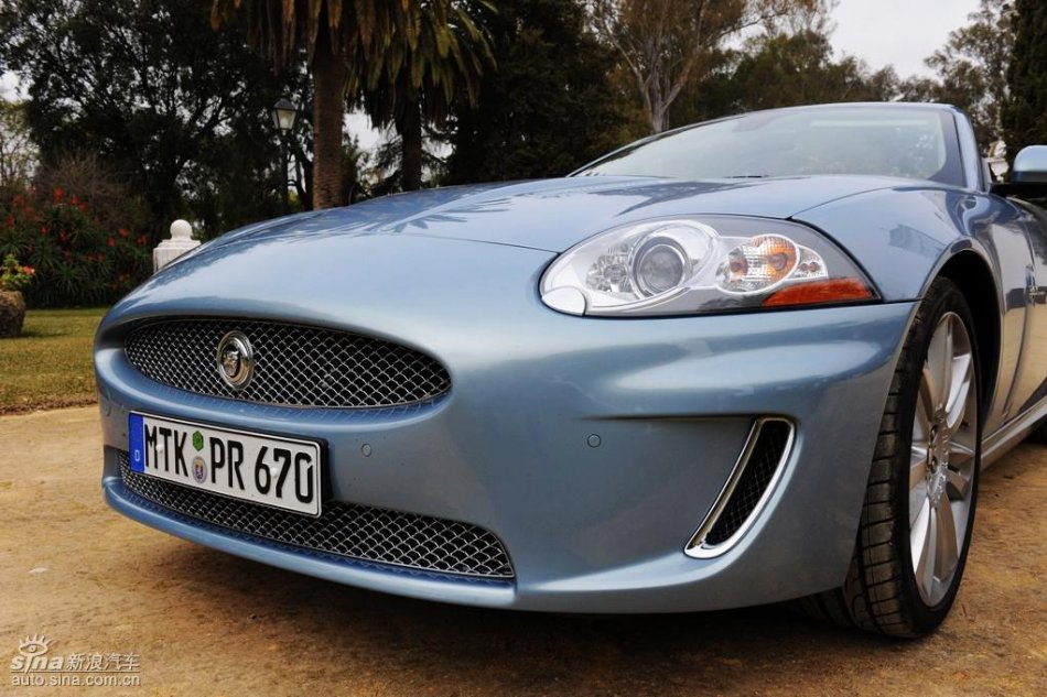捷豹XKR外观图片