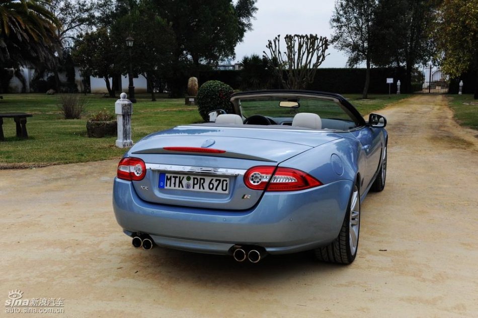 捷豹XKR外观图片