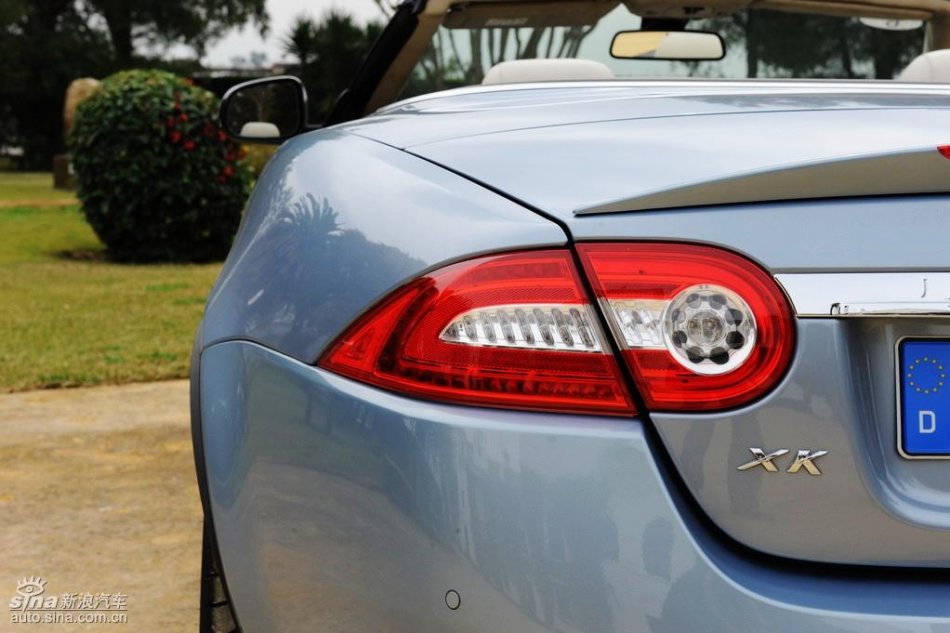 捷豹XKR外观图片