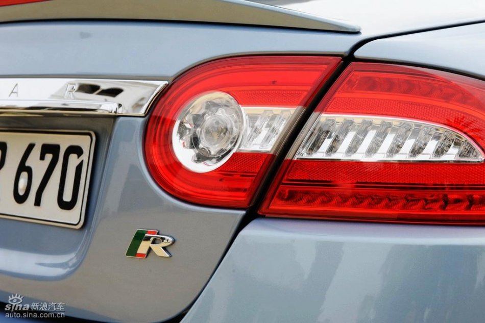 捷豹XKR外观图片