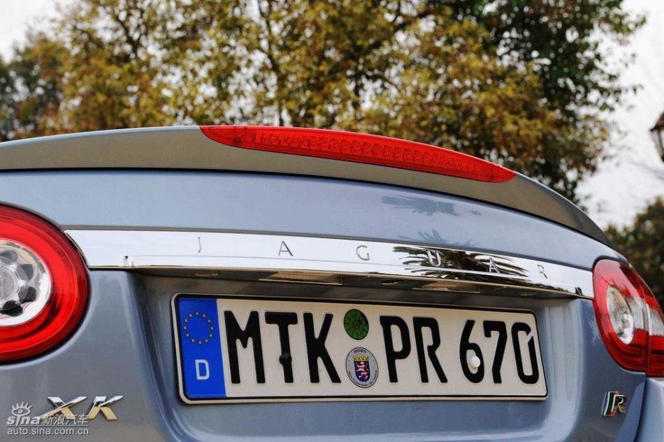 捷豹XKR外观图片