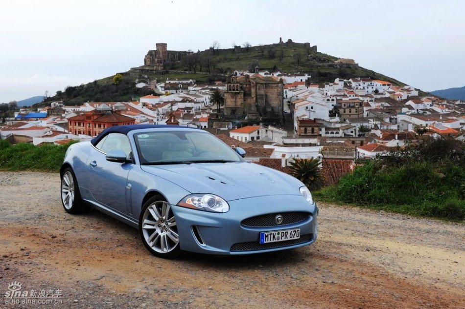 捷豹XKR外观图片