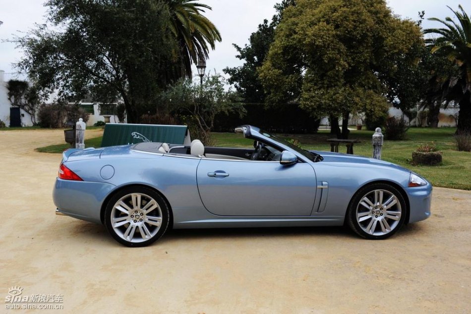 捷豹XKR外观图片