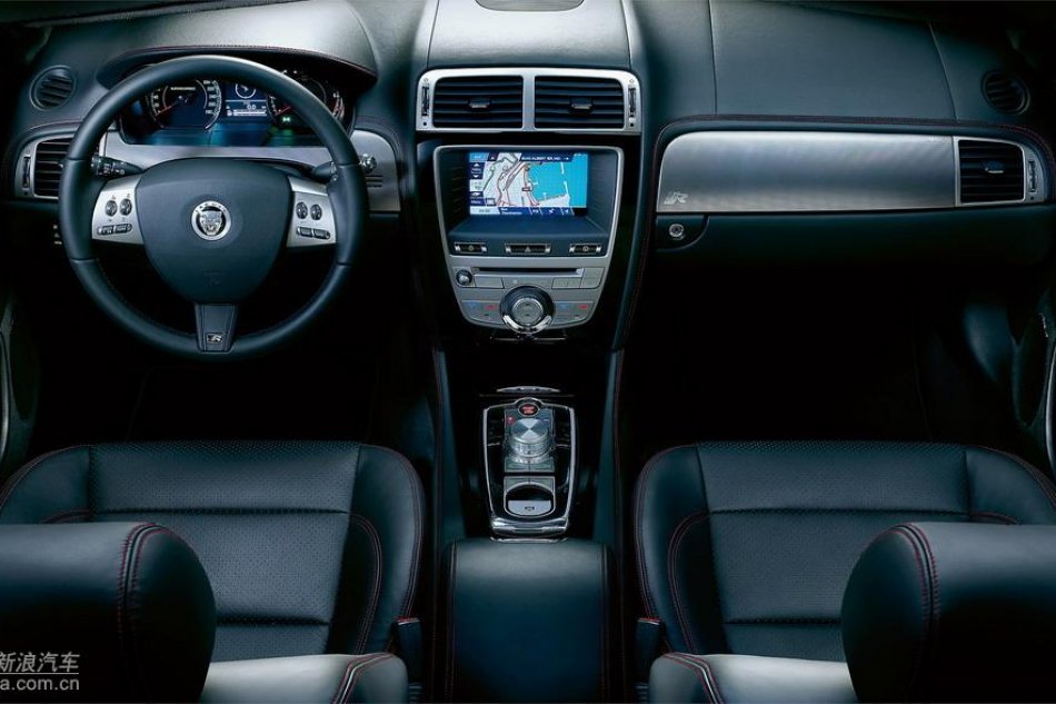 捷豹XKR内饰图片