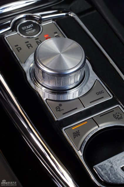 捷豹XKR内饰图片