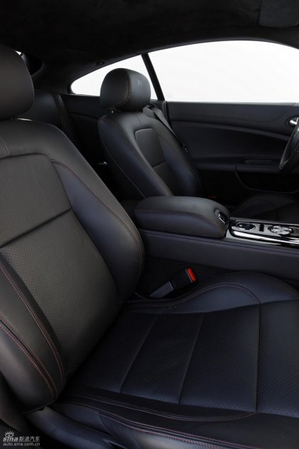 捷豹XKR内饰图片