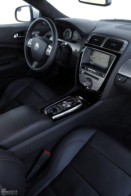 捷豹XKR内饰图片