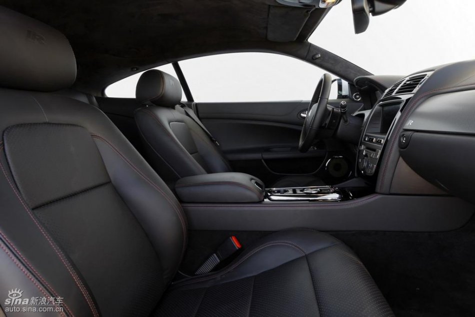 捷豹XKR内饰图片