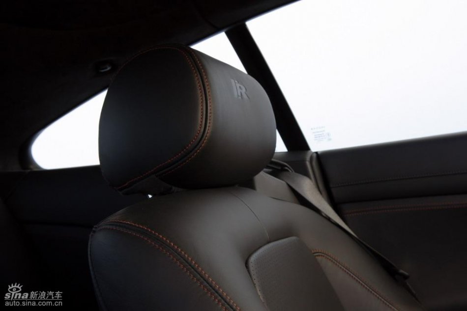 捷豹XKR内饰图片