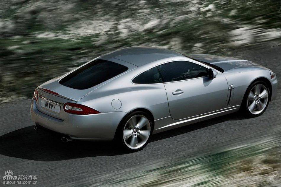 捷豹XKR外观图片