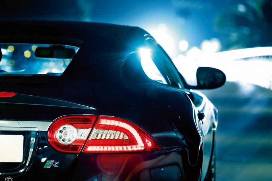 捷豹XKR外观图片