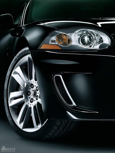 捷豹XKR外观图片