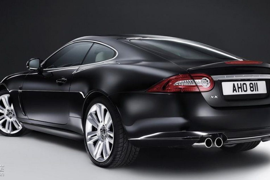 捷豹XKR外观图片