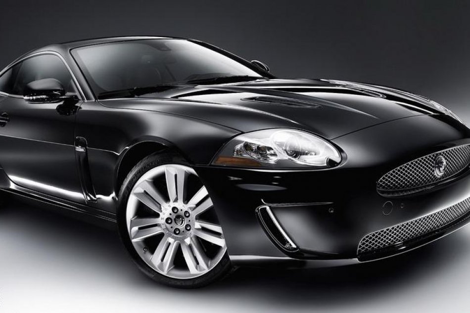 捷豹XKR外观图片