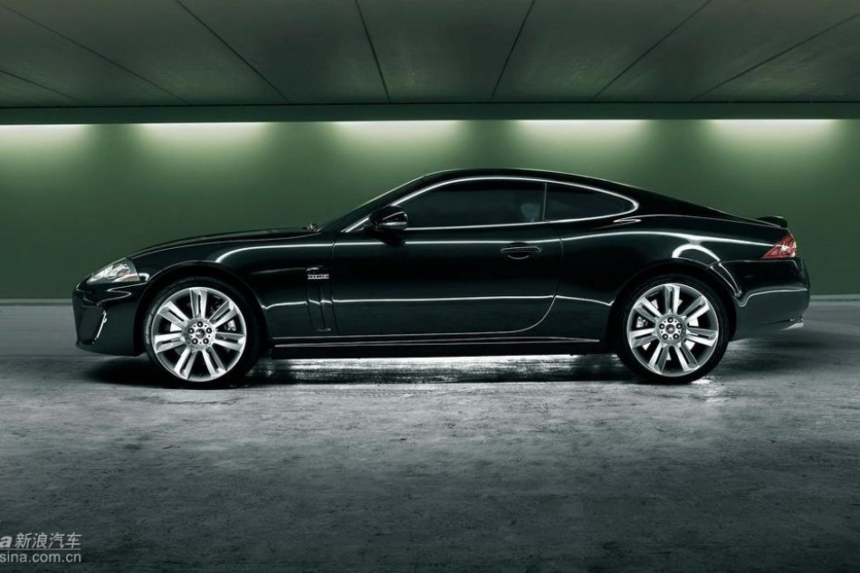 捷豹XKR外观图片