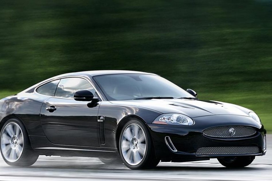 捷豹XKR外观图片