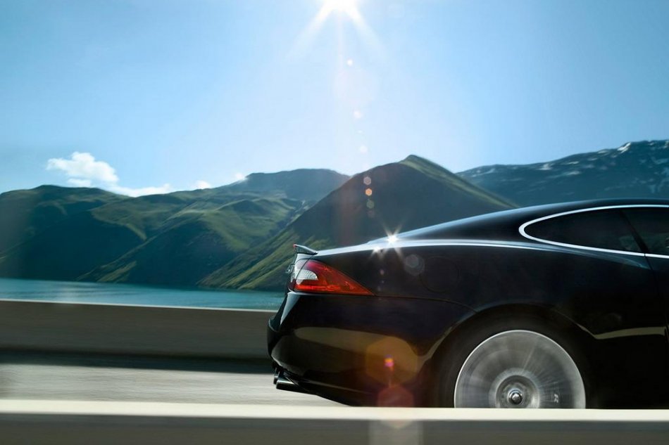 捷豹XKR外观图片