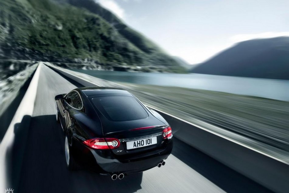 捷豹XKR外观图片