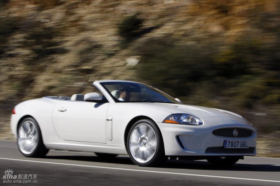 捷豹XKR外观图片