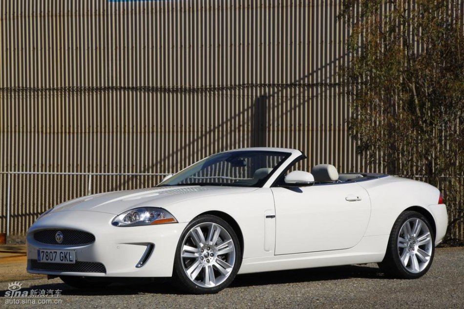 捷豹XKR外观图片