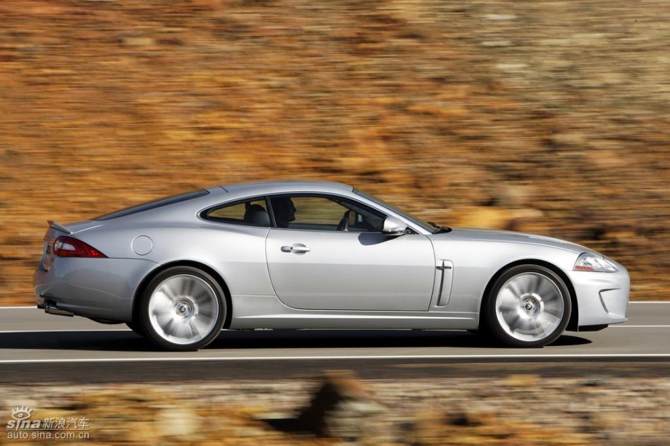 捷豹XKR外观图片