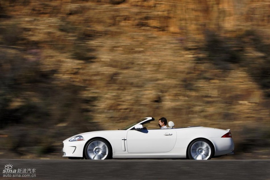 捷豹XKR外观图片