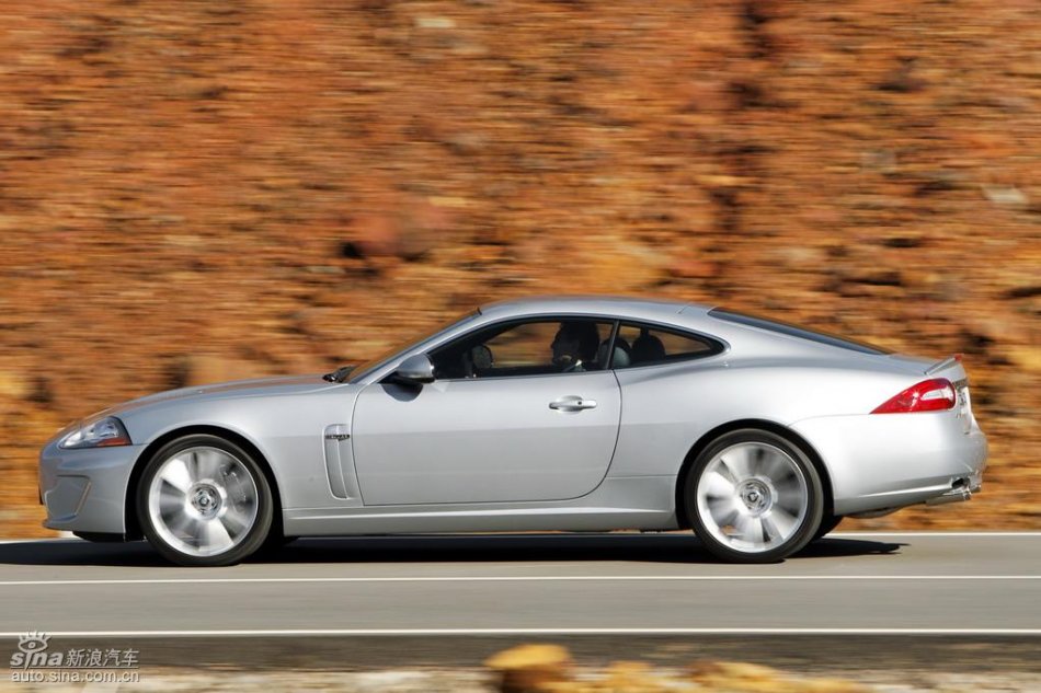 捷豹XKR外观图片