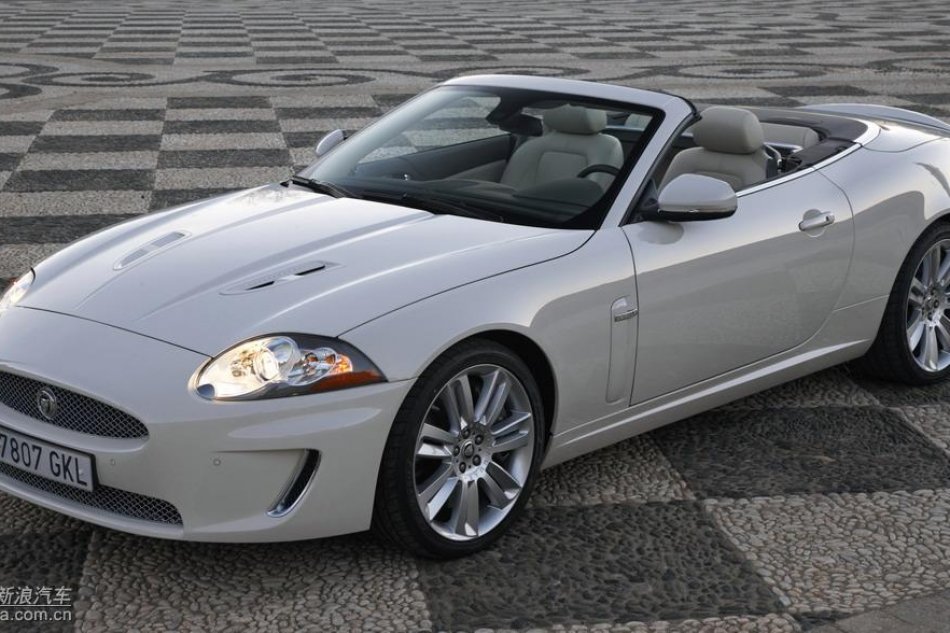 捷豹XKR外观图片