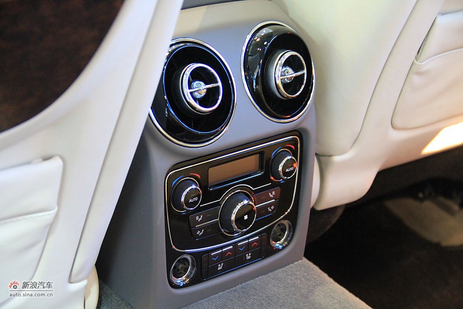 2012款捷豹XJL到店实拍